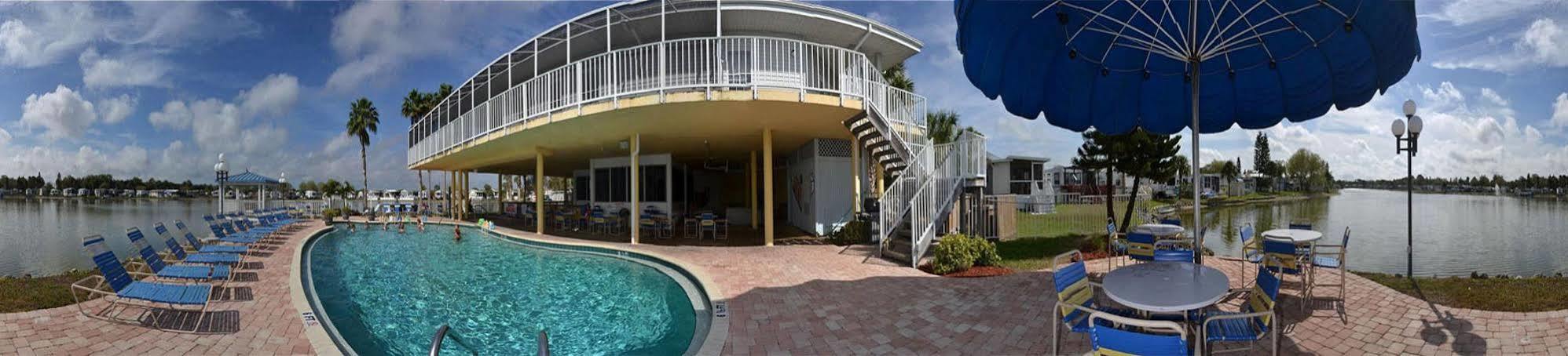 Winter Quarters Encore Manatee Rv Resort برادنتون المظهر الخارجي الصورة